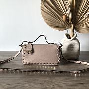 Valentino Garavani Grained Leather Pink Rockstud Bag 19x13x7cm - 6