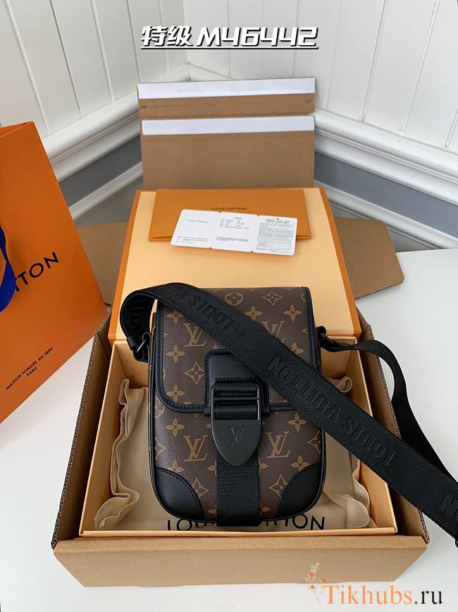 Louis Vuitton Archy Messenger Bag PM 16 x 22 x 7 cm - 1