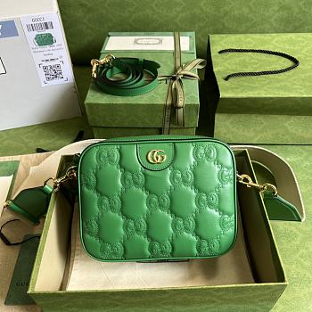 Gucci Matelassé Small Green Bag 21.5 x 17 x 7.5 cm