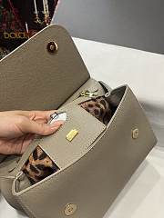 Dolce & Gabbana Medium Sicily Handbag In Dauphine Leather Grey 25x20x12cm - 2