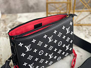 Louis Vuitton LV Coussin PM Black and White 26x20x12cm - 4