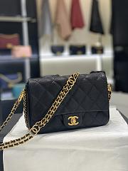 Chanel Flap Bag 2023 Black Gold 20x6.5x14.5cm - 1