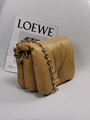 Loewe Puffer Goya Bag Shiny Nappa Lambskin Camel 23x17x9cm - 3