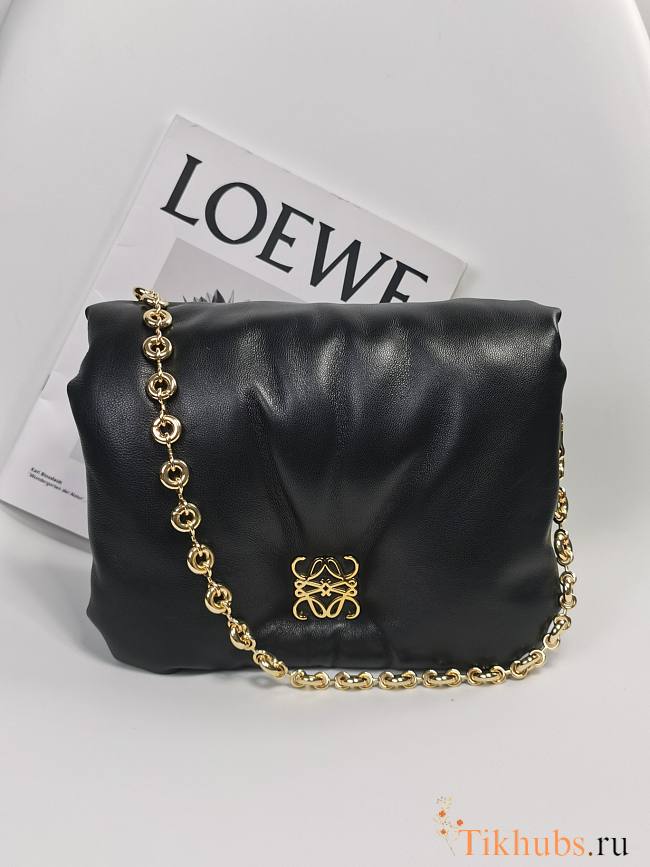 Loewe Puffer Goya Bag in Shiny Nappa Lambskin Black 23x17x9cm - 1
