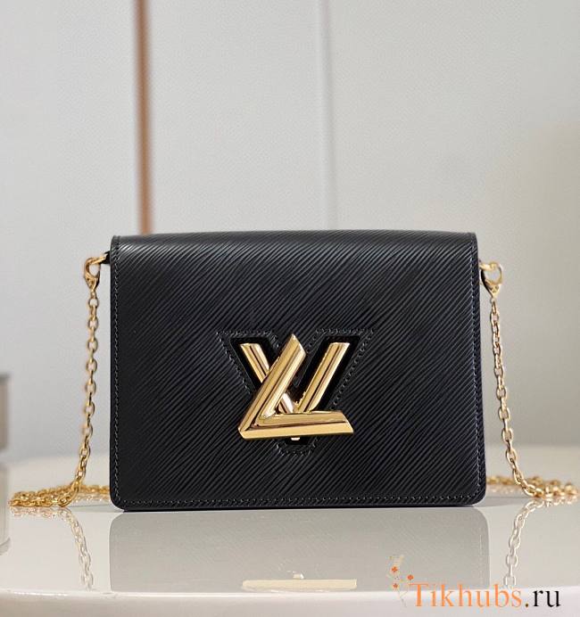 Louis Vuitton LV Twist Belt Chain Pouch Black 19x13.5x4.2cm - 1