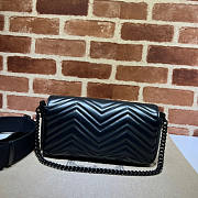 Gucci GG Marmont Shoulder Bag Black 26.5x13x7cm - 4