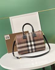 Burberry Checked Zipped Boston Bag 30x15x21cm - 4