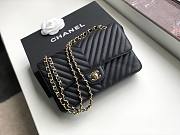 Chanel Medium Flap Bag Chevron Black Caviar Gold 25cm - 1
