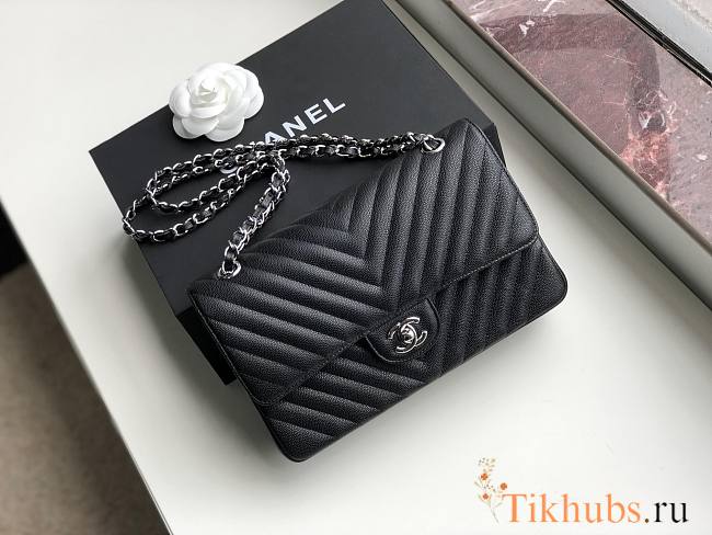 Chanel Medium Flap Bag Chevron Black Caviar Silver 25cm - 1