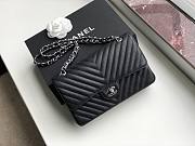 Chanel Medium Flap Bag Chevron Black Caviar Silver 25cm - 1