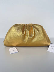 Bottega Veneta Pouch Gold 40x18x18cm - 1