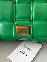 Bottega Veneta The Chain Cassette Green Gold 26x18x8cm - 5