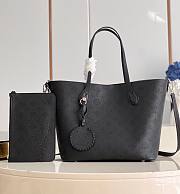 Louis Vuitton LV Blossom Bag MM Black 30 x 27.5 x 16 cm - 1