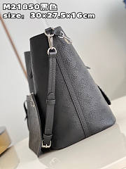 Louis Vuitton LV Blossom Bag MM Black 30 x 27.5 x 16 cm - 4