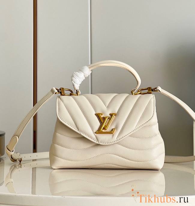 Louis Vuitton LV Hold Me White 23x15x10cm - 1