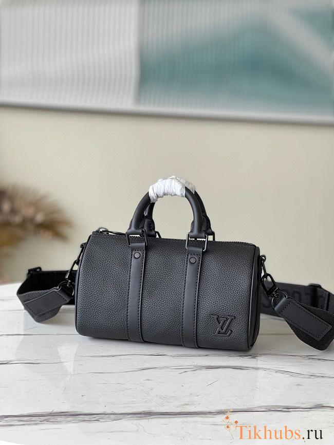Louis Vuitton LV Keepall XS Black 21 x 12 x 9 cm - 1