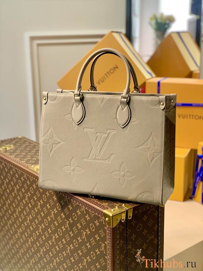 Louis Vuitton LV Onthego MM Beige 35x28x15cm - 1