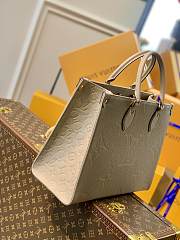 Louis Vuitton LV Onthego MM Beige 35x28x15cm - 6