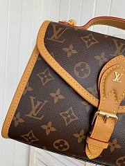 Louis Vuitton LV Ivy Bag Monogram Canvas 23.5x18x9cm - 3