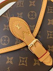 Louis Vuitton LV Ivy Bag Monogram Canvas 23.5x18x9cm - 2