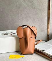 Loewe Elephant Pocket Bag Tan 18x8x4cm - 1