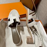 Hermes White Sandals Heel - 4