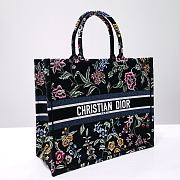 Dior Large Book Tote Black Multicolor Petites Fleurs 42 x 35 x 18.5 cm - 5