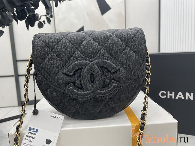 Chanel Mini Messenger Black Grained Calfskin Bag 19x15x7cm - 1