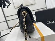 Chanel Mini Messenger Black Grained Calfskin Bag 19x15x7cm - 6