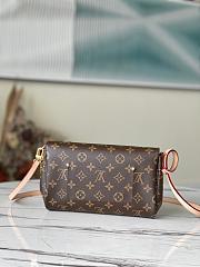 Louis Vuitton LV Favorite Monogram 28x17x4cm - 3