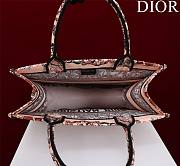 Dior Medium Book Tote Powder Pink Jardin Magique 36 x 27.5 x 16.5 cm - 4