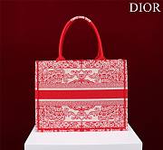 Dior Medium Book Tote White and Red Bandana 36 x 27.5 x 16.5 cm - 2