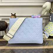 Louis Vuitton LV Coussin PM Bag Ice Blue 26 x 20 x 12 cm - 5