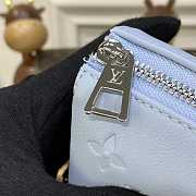 Louis Vuitton LV Coussin PM Bag Ice Blue 26 x 20 x 12 cm - 3