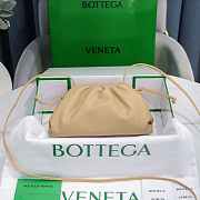 Bottega Veneta Mini Pouch Beige 22x13x5cm - 1