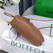 Bottega Veneta Mini Pouch Brown 22x13x5cm - 4