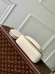 Louis Vuitton LV Marellini White 19.0 x 13.5 x 6.5cm - 4