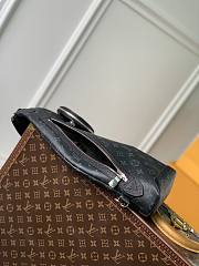 Louis Vuitton LV Duo Sling Bag Taigarama 20 x 42 x 6 cm - 2