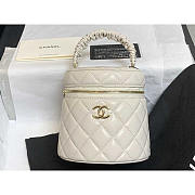 Chanel Mini Top Handle Vanity Case White Shiny Lambskin Gold Hardware 13.5x13.5x11.5cm - 1