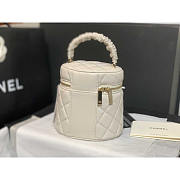 Chanel Mini Top Handle Vanity Case White Shiny Lambskin Gold Hardware 13.5x13.5x11.5cm - 5