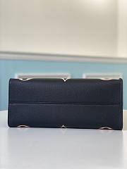 LV ONTHEGO Medium Hand Bag Black M45494 Size 34 x 26 x 13 cm - 4