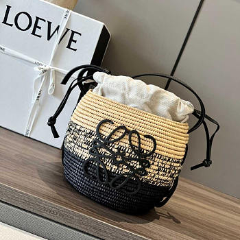 Loewe X Paula’s Ibiza Beehive Basket Bag 22x12x22cm