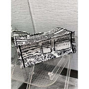 Dior Book Tote Large Plan de Paris Embroidery White and Black 42 x 35 x 18.5 cm - 3