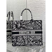 Dior Book Tote Large Plan de Paris Embroidery Black 42x35x18.5cm - 1