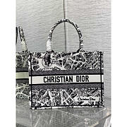 Dior Book Tote Medium Plan de Paris Embroidery White and Black 36 x 27.5 x 16.5 cm - 1