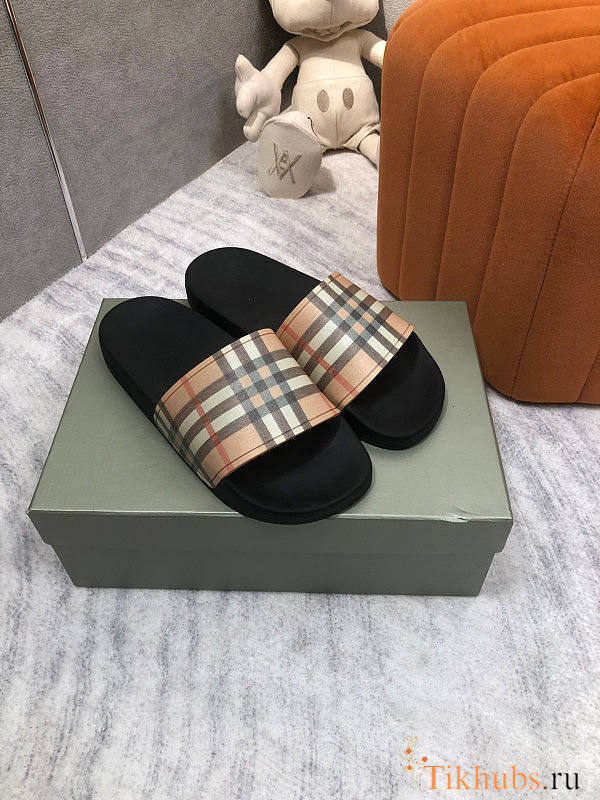 Burberry Vintage Check Slides - 1