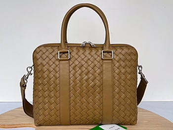 Bottega Veneta Slim Intrecciato Briefcase Acorn 36x29x7.5cm