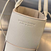 Bottega Veneta Small Arco Tote Bag Pale Beige 30x20x11.5cm - 4