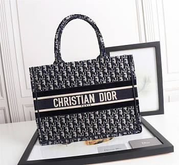 Dior Book Tote Medium Oblique 36cm