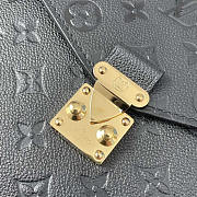 Louis Vuitton LV Pochette Métis Black 25x19x7cm - 2